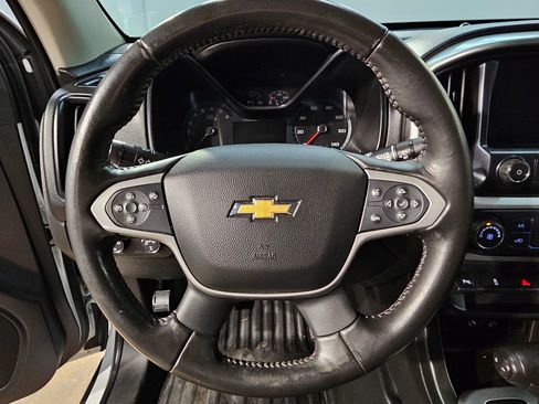 Used 2020 Chevrolet Colorado LT w/ Safety Package image 14