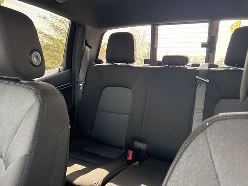 Used 2023 Chevrolet Colorado Trail Boss w/ Technology Package image 24