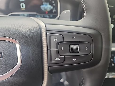 Used 2023 GMC Sierra 1500 Denali AWD/4WD image 16