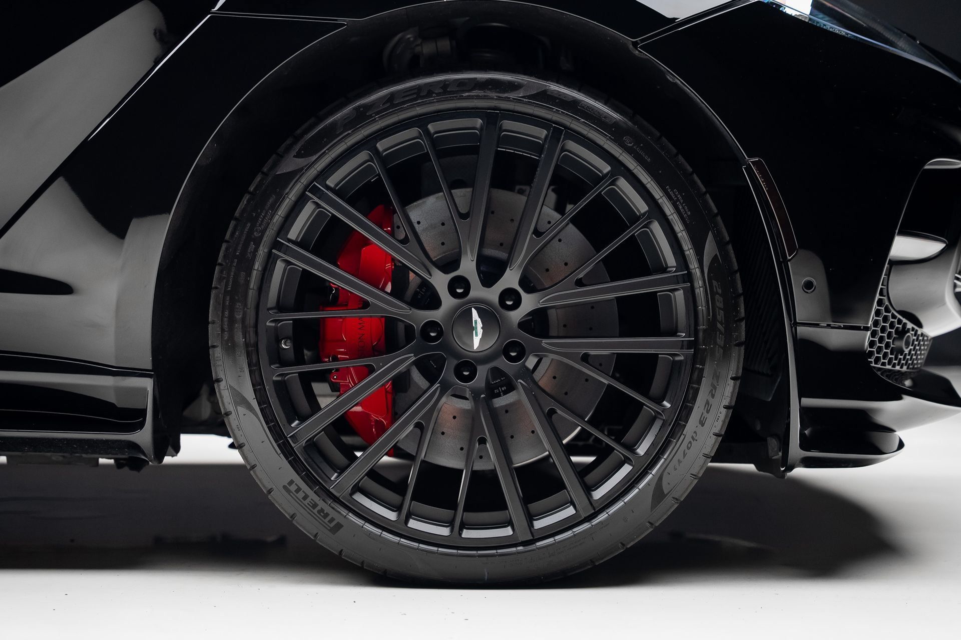 Used 2023 Aston Martin DBX 707 AWD/4WD image 38