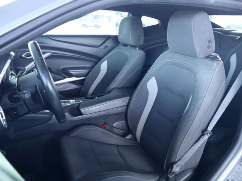 Used 2019 Chevrolet Camaro LT w/ Technology Package RWD image 16