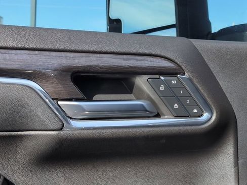 Certified 2024 Chevrolet Silverado 2500 LTZ w/ LTZ Texas Edition image 21