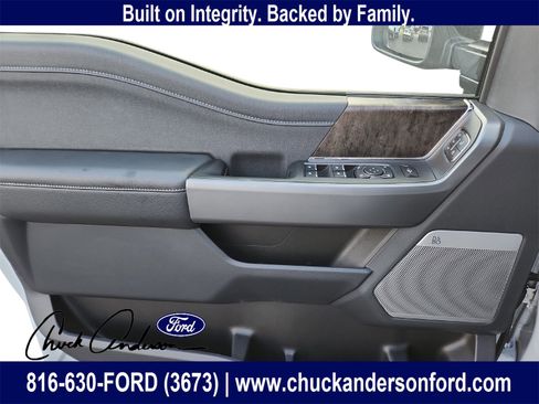 New 2026 Ford F250 Lariat w/ Black Appearance Package image 20