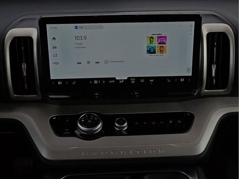 Used 2025 Ford Expedition Max Active image 13