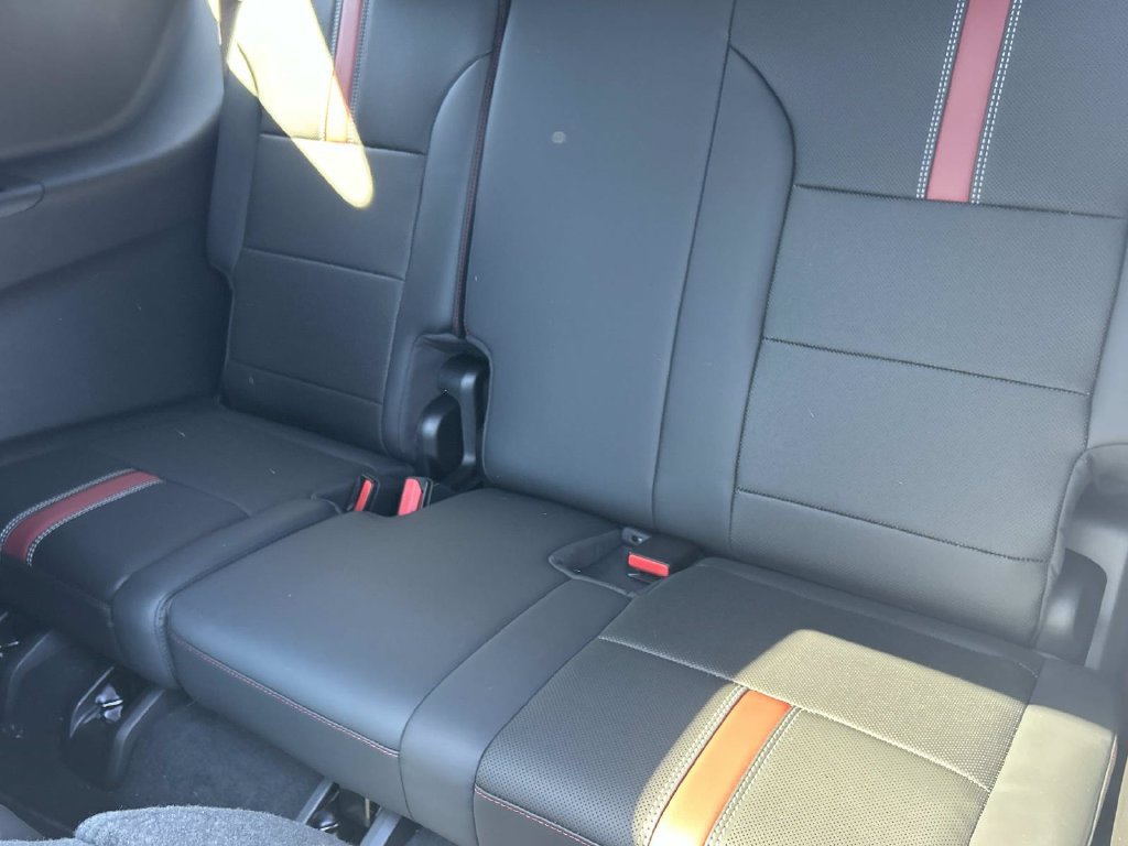 New 2027 Chevrolet Traverse RS AWD/4WD image 13
