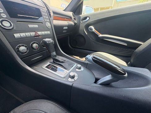 Used 2008 Mercedes-Benz SLK 350 image 21
