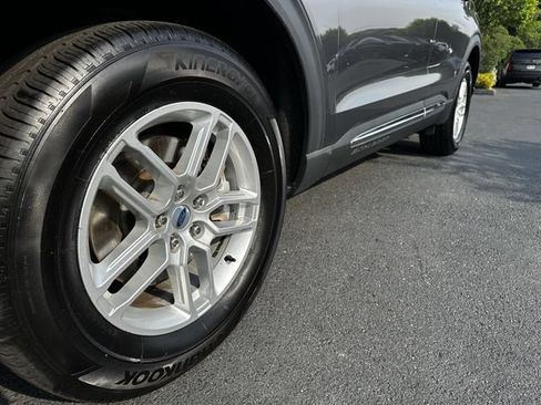 Certified 2025 Ford Explorer Active AWD/4WD image 12