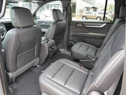 New 2026 GMC Acadia Elevation w/ Black Edition AWD/4WD image 33