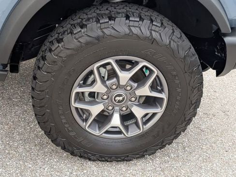 Certified 2025 Ford Bronco Badlands AWD/4WD image 12
