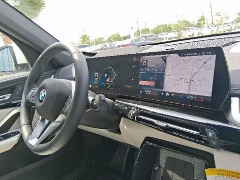 New 2026 BMW X1 xDrive28i w/ Technology Package AWD/4WD image 19