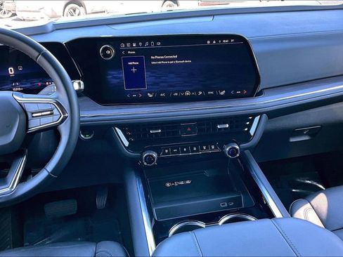 Used 2025 Chevrolet Tahoe Z71 image 9