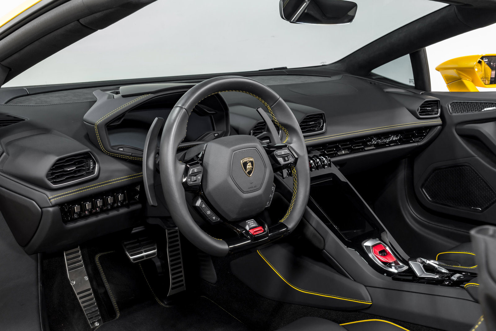 Used 2024 Lamborghini Huracan EVO AWD/4WD image 12