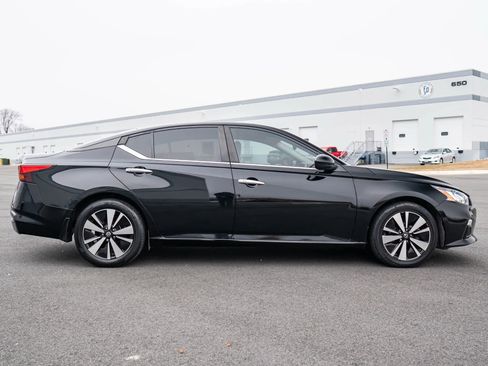 Used 2021 Nissan Altima 2.5 SV image 7