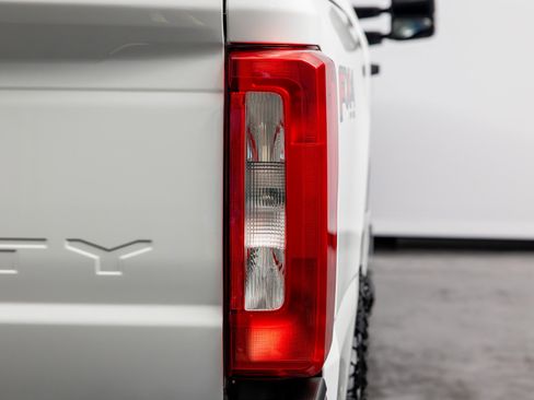 Used 2024 Ford F250 XLT w/ FX4 Off-Road Package AWD/4WD image 20