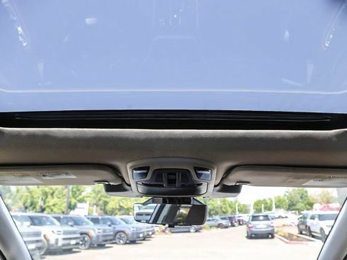 Used 2025 Subaru Outback Touring XT AWD/4WD image 18