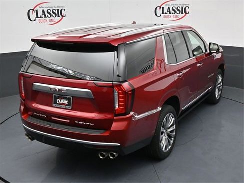Used 2021 GMC Yukon Denali w/ Denali Premium Package image 20