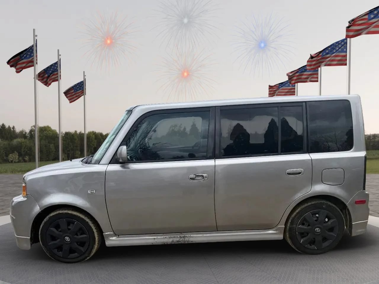 Used 2004 Scion xB FWD image 2