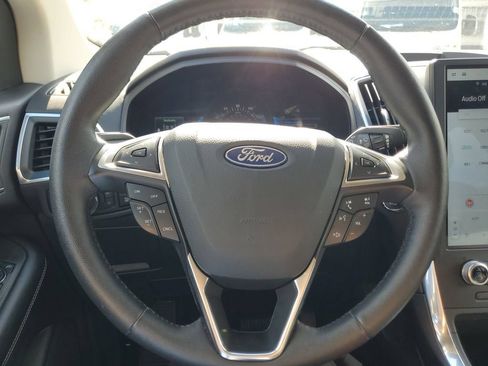 Used 2024 Ford Edge Titanium AWD/4WD image 25