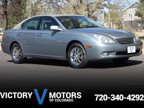 Used 2004 Lexus ES 330 FWD image 1