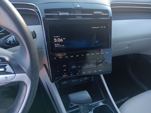 Certified 2024 Hyundai Tucson SEL w/ Convenience Package image 3