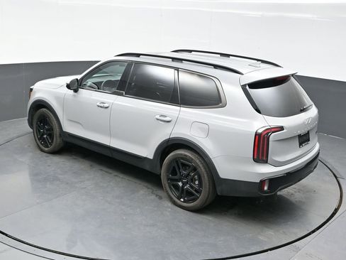 Used 2024 Kia Telluride EX X-Line AWD/4WD image 32