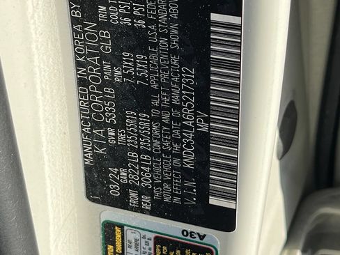 Used 2024 Kia EV6 Wind RWD image 25