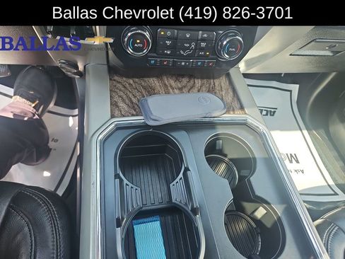 Used 2019 Ford F250 Lariat w/ Lariat Ultimate Package AWD/4WD image 25