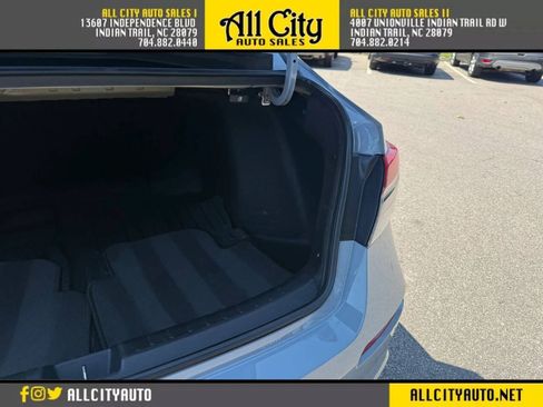 Used 2022 Honda Civic Touring image 42