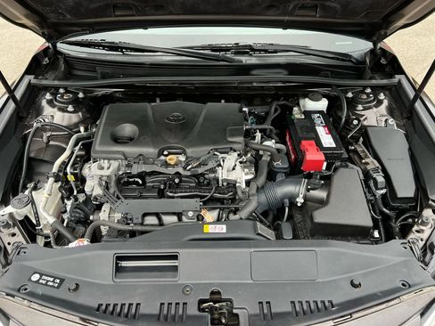 Used 2019 Toyota Camry XLE image 29