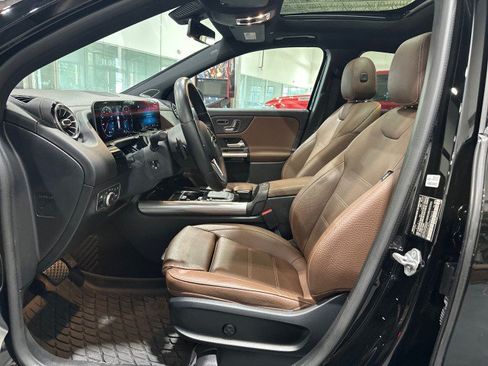 Used 2021 Mercedes-Benz GLA 250 4MATIC image 42