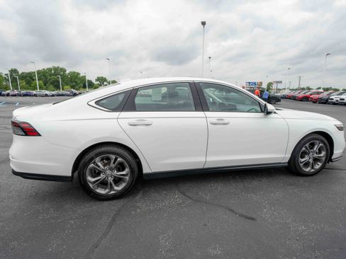 Used 2024 Honda Accord EX image 6
