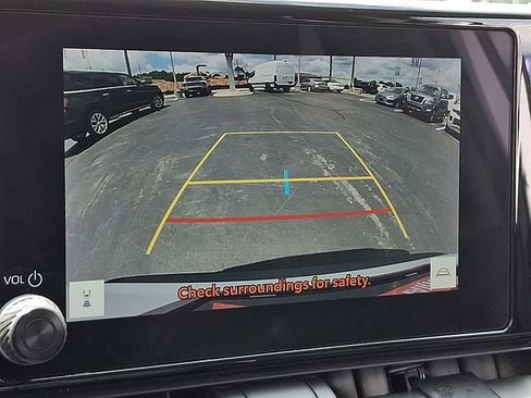 Used 2023 Toyota RAV4 XLE AWD/4WD image 17