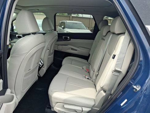 New 2026 Kia Sorento S w/ S Panoramic Sunroof Package AWD/4WD image 6