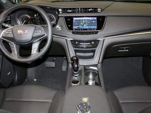 New 2025 Cadillac XT5 Premium Luxury image 12