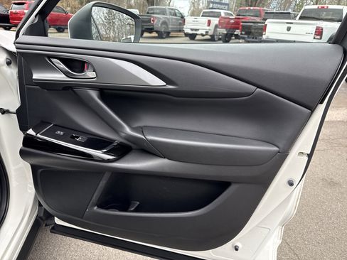Used 2023 MAZDA CX-9 Touring image 33