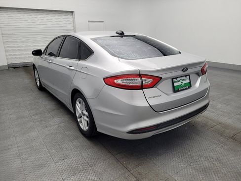 Used 2016 Ford Fusion SE FWD image 5