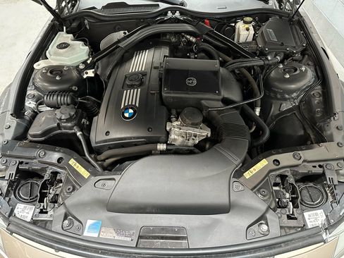 Used 2009 BMW Z4 sDrive35i image 18