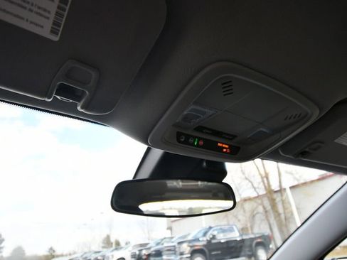 Used 2025 Chevrolet Malibu LT FWD image 28
