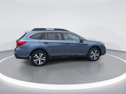 Used 2018 Subaru Outback 2.5i Limited AWD/4WD image 9