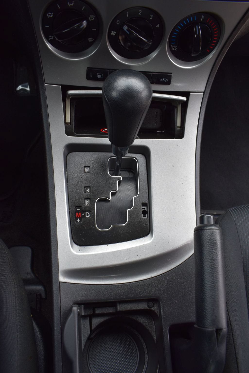 Used 2011 MAZDA MAZDA3 i Touring FWD image 32