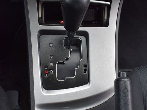 Used 2011 MAZDA MAZDA3 i Touring image 32