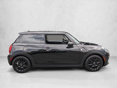 Used 2019 MINI Cooper 2-Door Hardtop FWD image 4