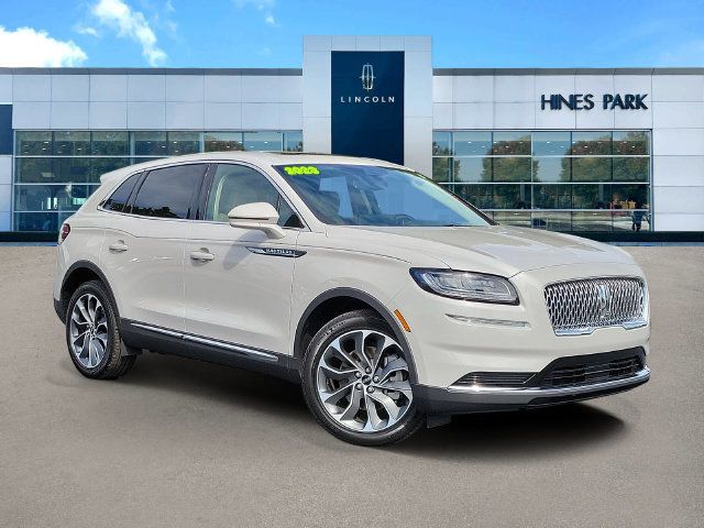 Used 2023 Lincoln Nautilus Reserve AWD/4WD image 1