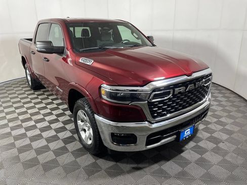 Used 2025 RAM 1500 Big Horn AWD/4WD image 1