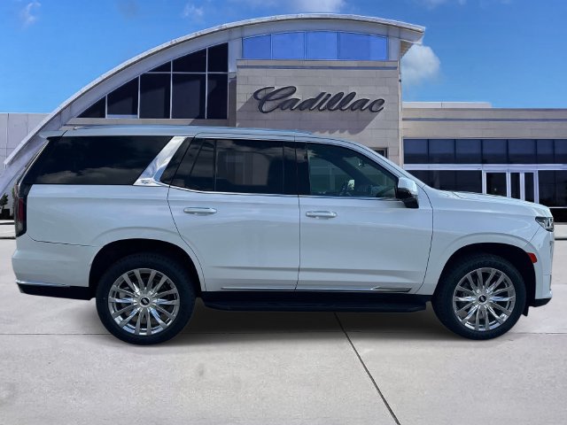 Used 2022 Cadillac Escalade Luxury RWD image 4