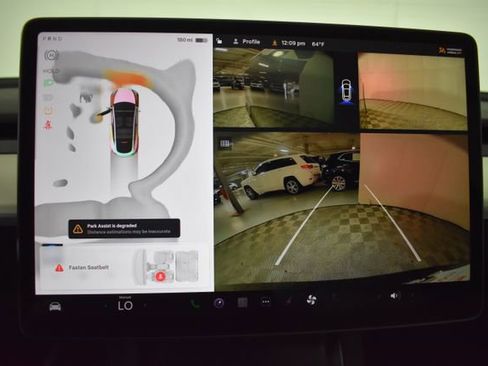 Used 2023 Tesla Model Y Long Range image 24