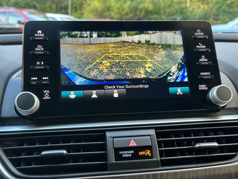 Used 2019 Honda Accord EX-L image 26