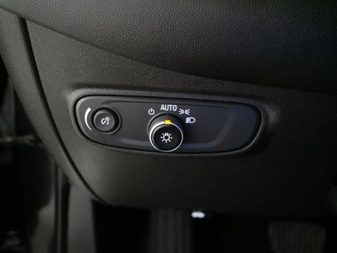 Used 2022 Chevrolet Equinox LS AWD/4WD image 26