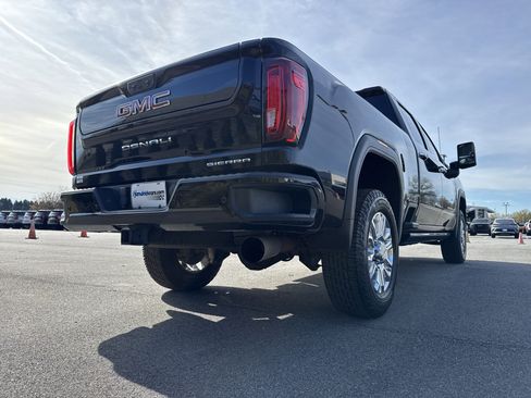 Used 2021 GMC Sierra 2500 Denali w/ Denali Ultimate Package image 10