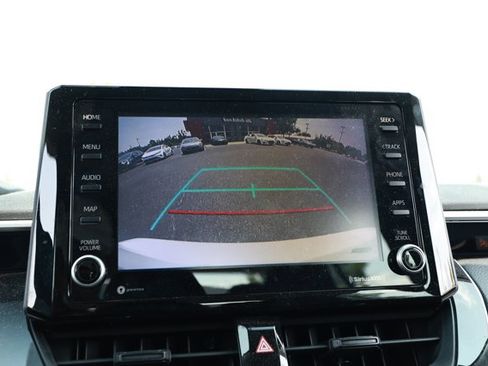 Used 2022 Toyota Corolla LE FWD image 17